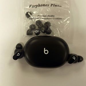 Beats Studio Buds Black